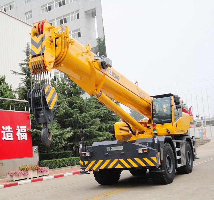 XCMG Official 40 Ton Hydraulic Rough Terrain Crane RT40E China New Terrain Crane Rough Crane price